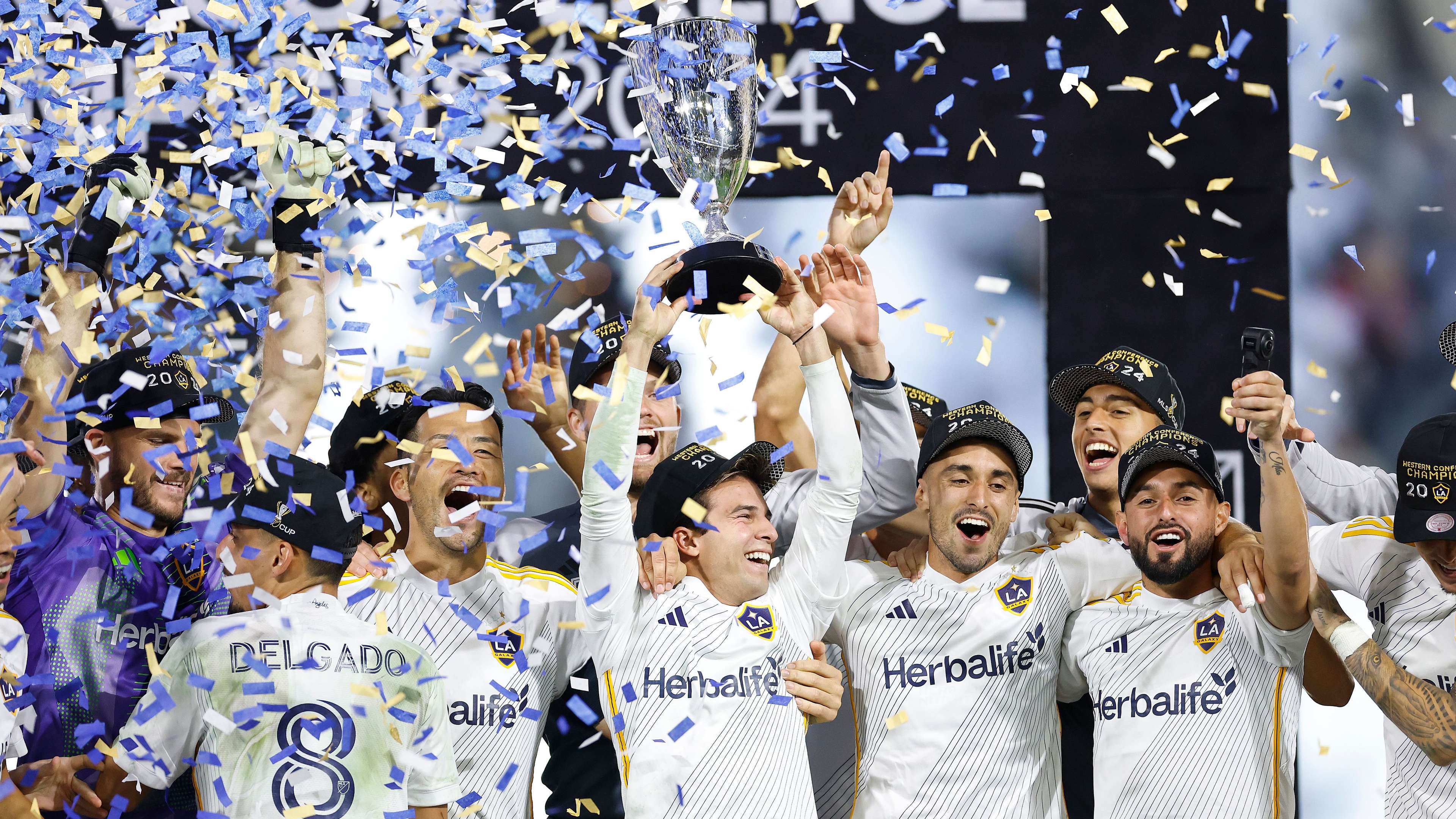 中国女足在历届奥运会的奋斗之路与1996年亚军的辉煌成就回顾